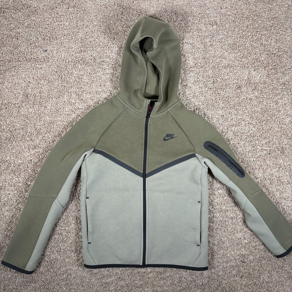 Nike Tech Fleece Full Zip Hoodie Kids Large Olive Green Sage BV5887-222
